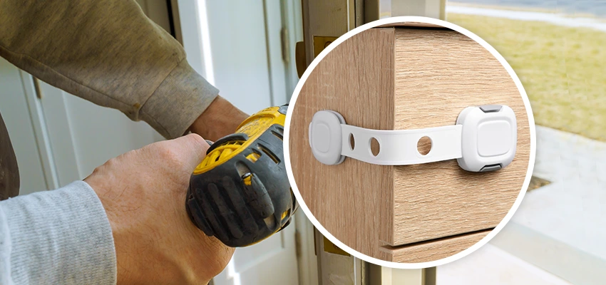 Childproof Sliding Door Locks in Lake Los Angeles, CA